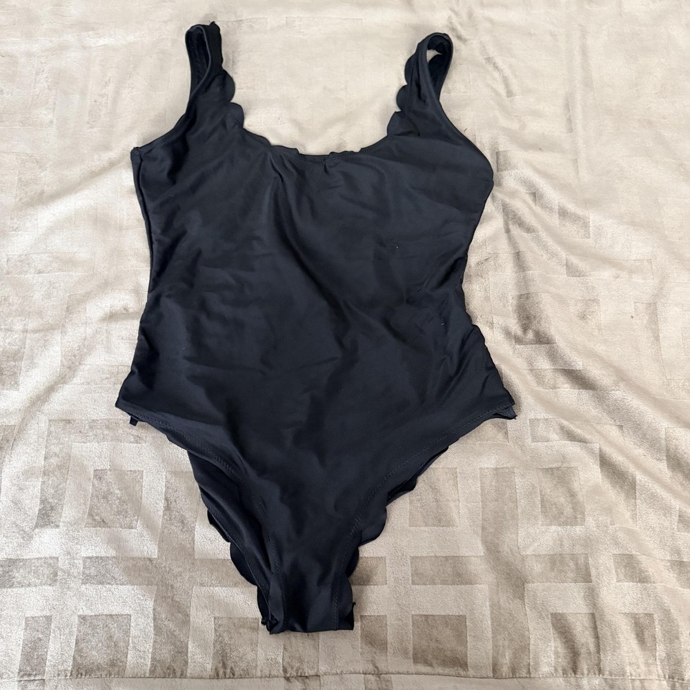 Black Scallop Edge Swimsuit Womens Large One‎ Piece Tank Wide Strap Stretch
